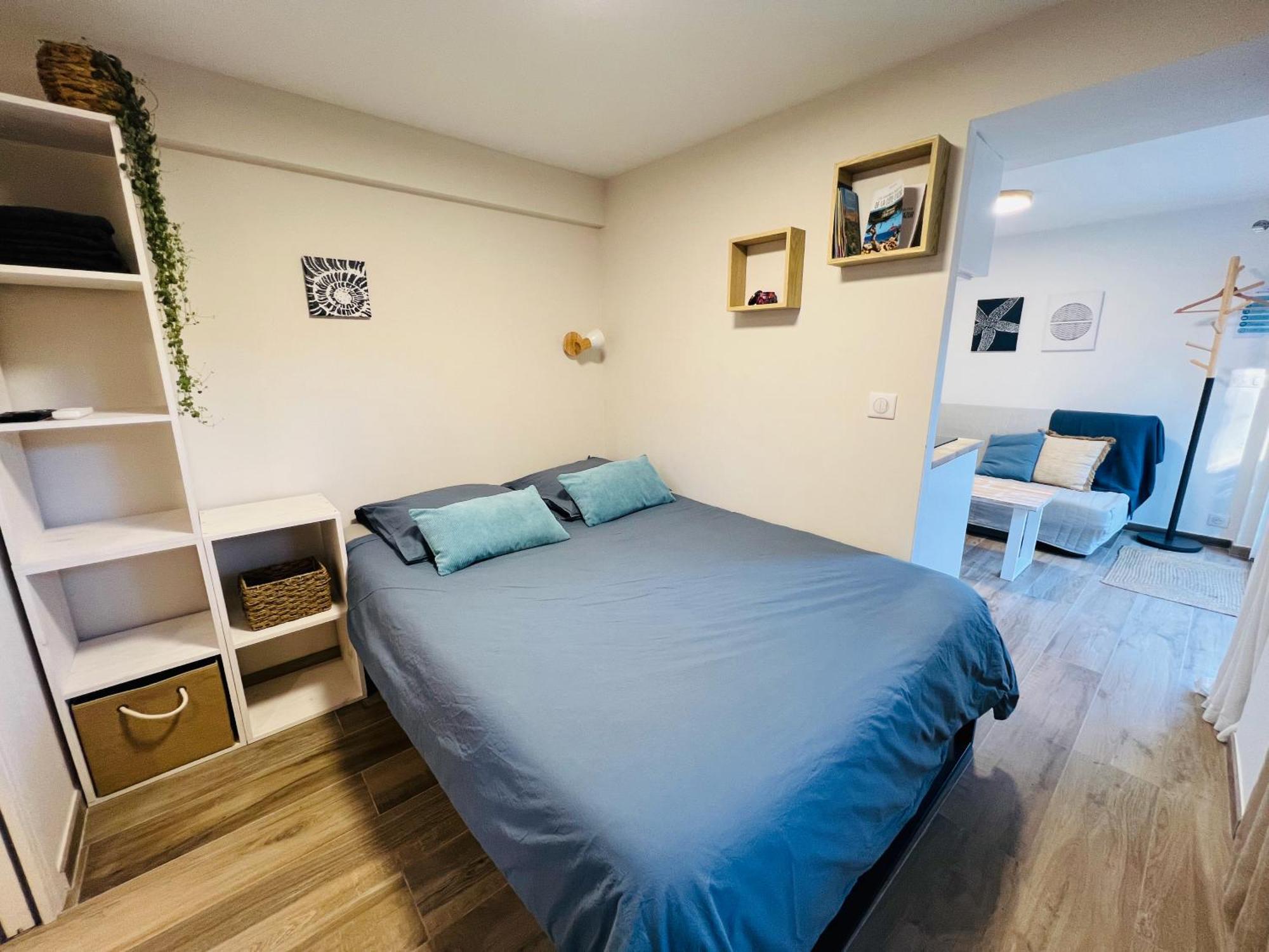 With Private Car Park And Air Con Apartamento