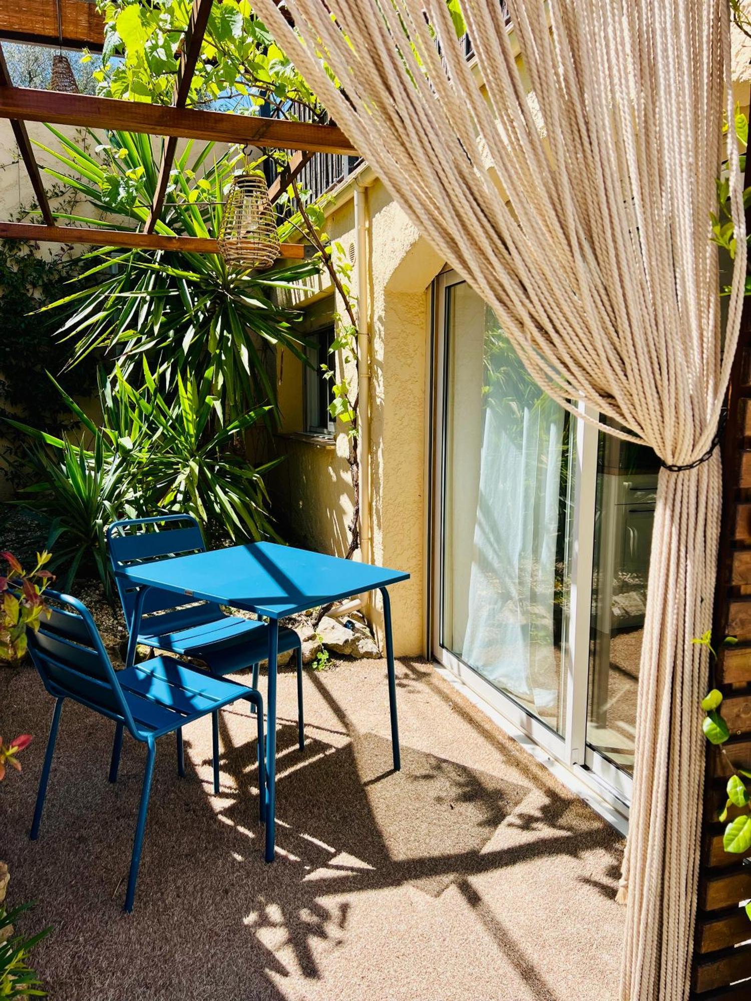 With Private Car Park And Air Con Valbonne